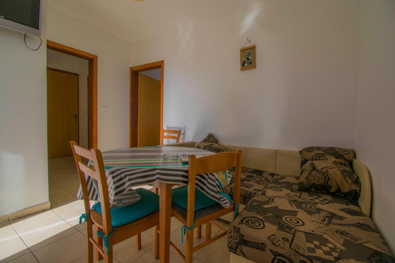 Apartment Big & View In Kosljun, Island Pag Kosljun
